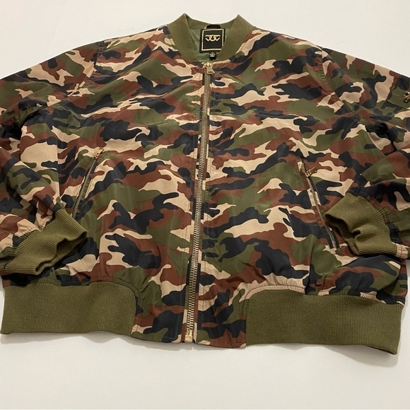 Lightweight Camo Nylon Bomber Jacket Woman Size 1X - Picture 7 of 15